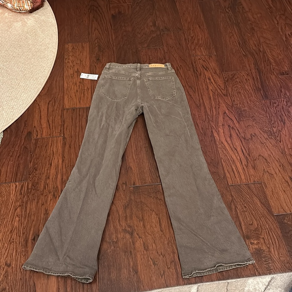 Flare jeans! - Picture 2 of 4